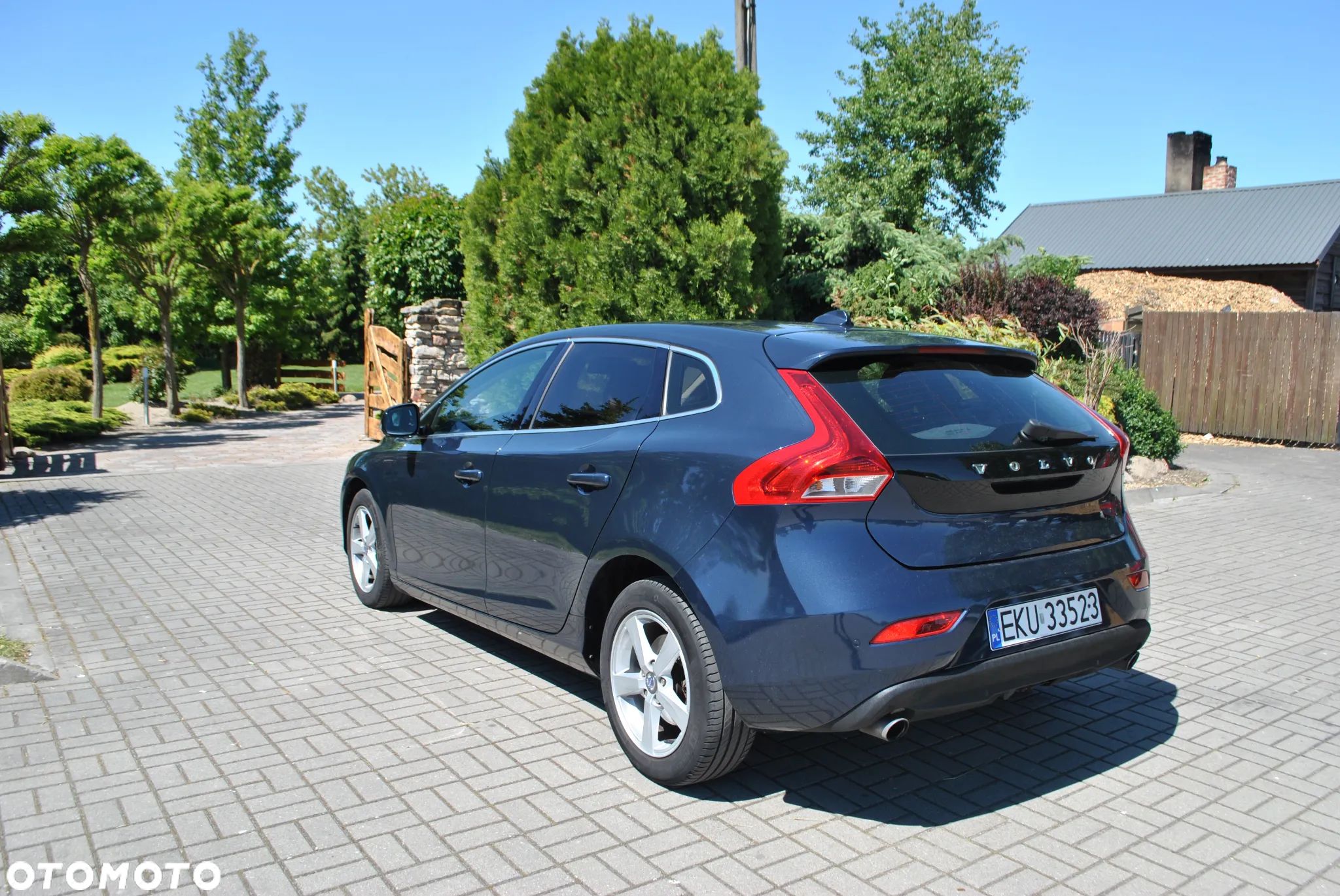 Volvo V40 D4 Drive-E Momentum - 1