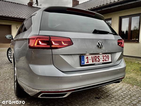 Volkswagen Passat Variant 1.6 TDI SCR DSG Conceptline - 6