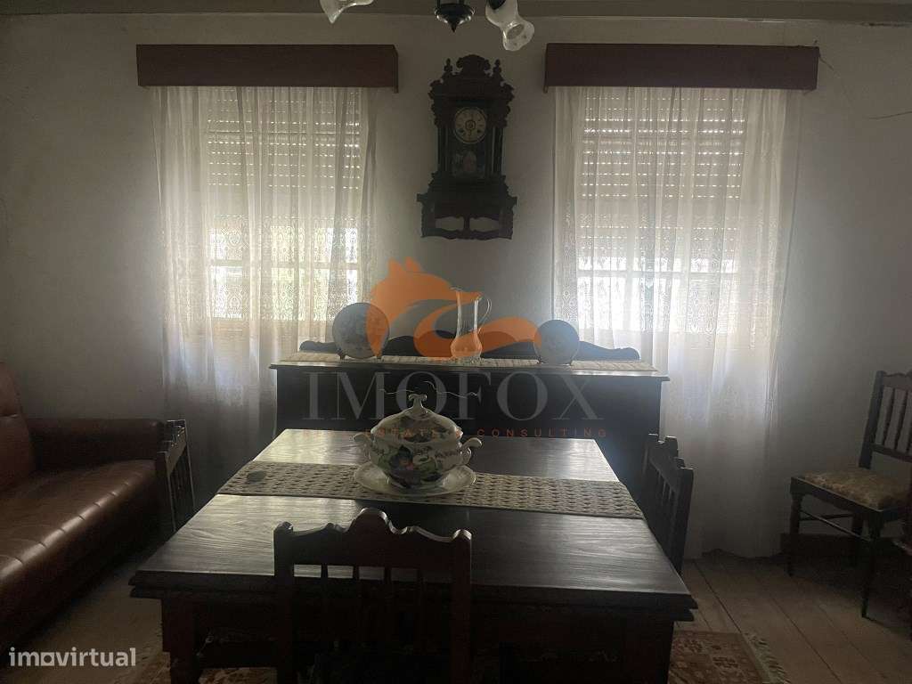 Casa por recuperar em São Sebastião da Feira (Oliveira do Hospital)-9