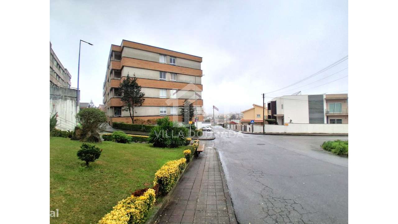 Apartamento T3 em Baguim Do Monte --17