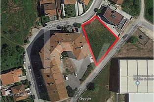 Lote de terreno para construção de duas moradias em Soure | 800 m2 | Z