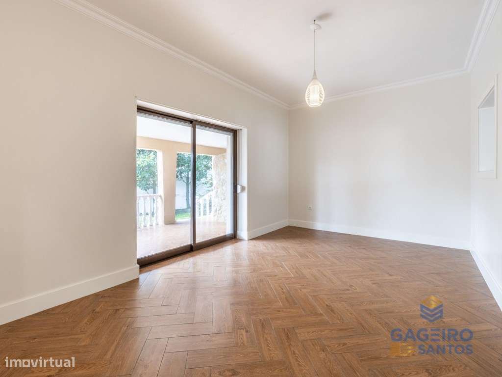 Moradia T2 com Jardim e Churrasqueira a 5 Minutos da Praia-27