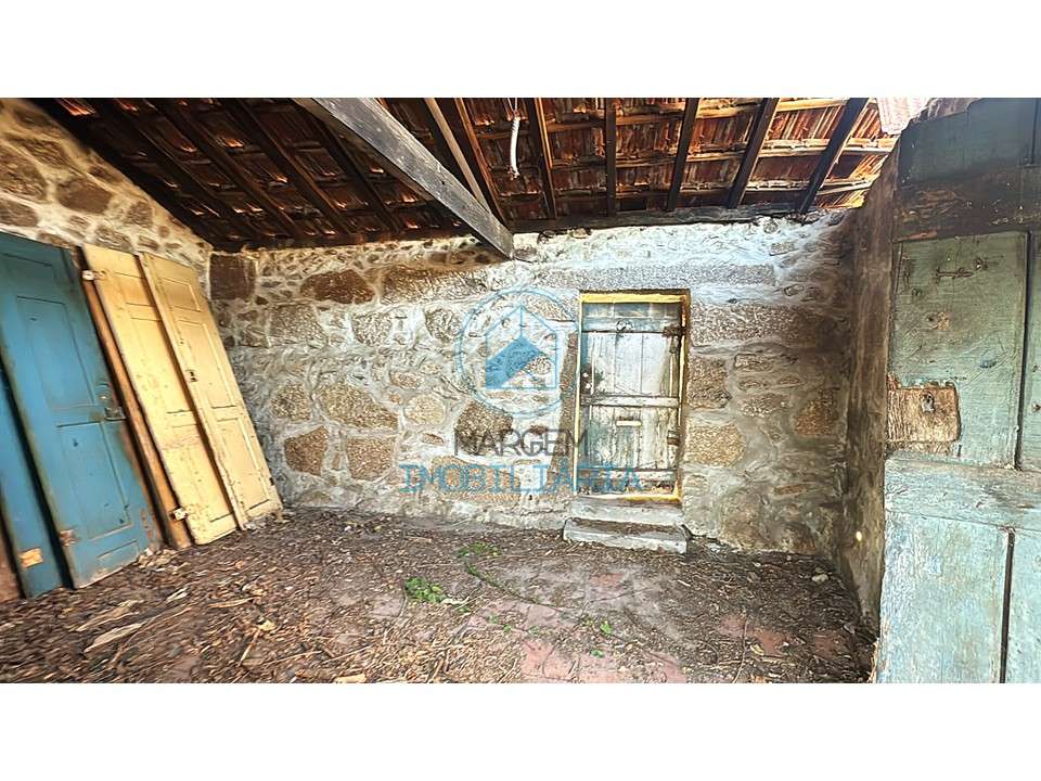 Moradia térrea para Restauro | 581 m²-9