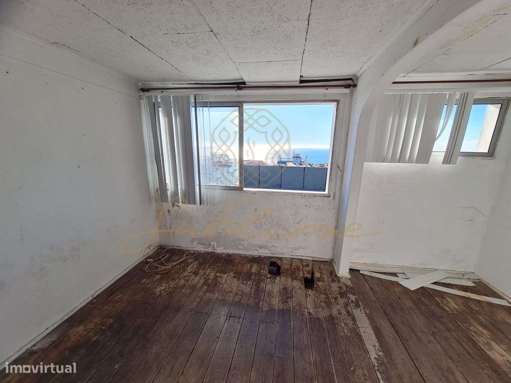 Apartamento T1 em Sesimbra com terraço de 200 m2 - Grande imagem: 2/12