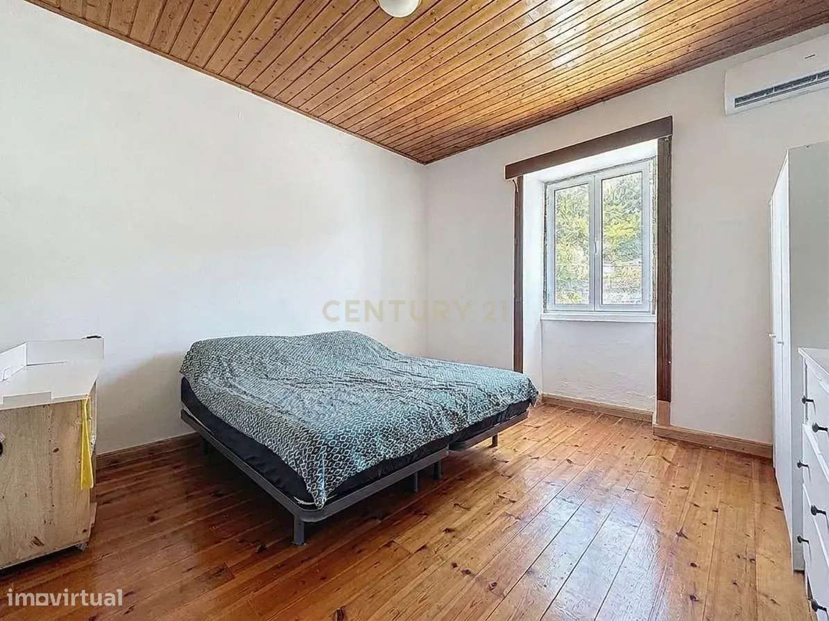 Moradia Única na Vila da Povoação – Um Verdadeiro Miradouro!-18