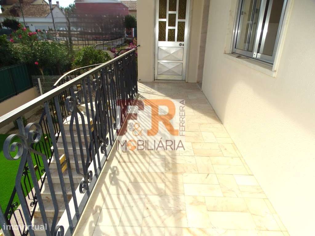 Moradia Duplex T2+1 com sótão aproveitável e Garagem Quinta do Cond...-26