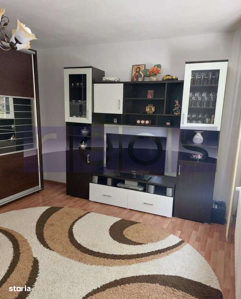 VANZARE 3 CAMERE DECOMANAT NERVA TRAIAN- TIMPURI NOI