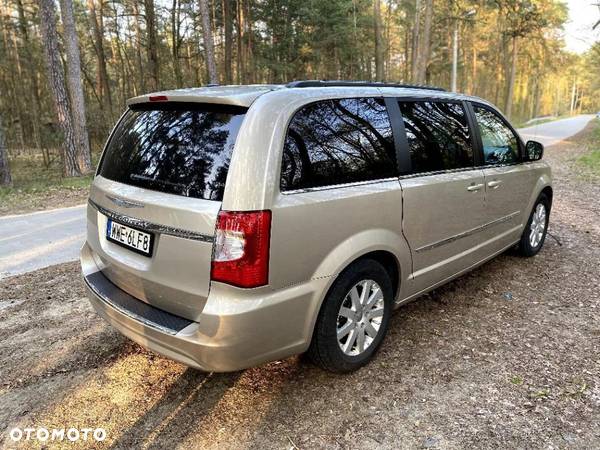 Chrysler Town & Country 3.6 Touring - 4