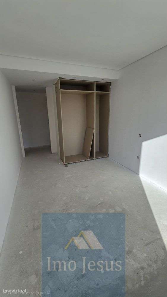 Apartamento T2 com Terraço junto Gaia Shopping-8