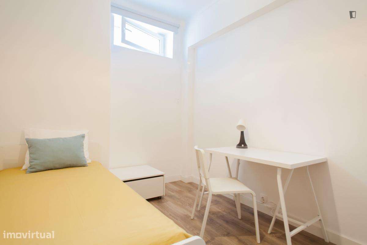 Quarto - localizado em Lumiar Lisbon - Grande imagem: 3/10