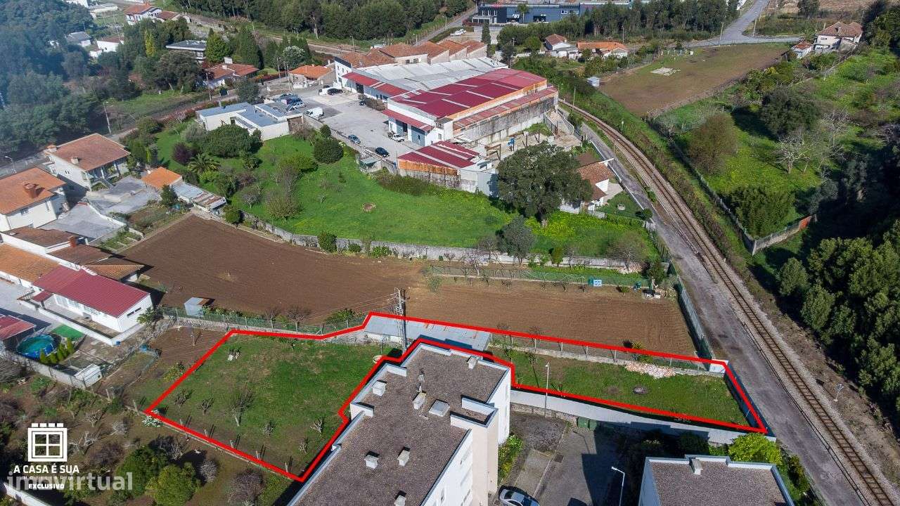 Terreno com 1.520 m2 em Paços de Brandão - Exclusivo - Grande imagem: 3/12
