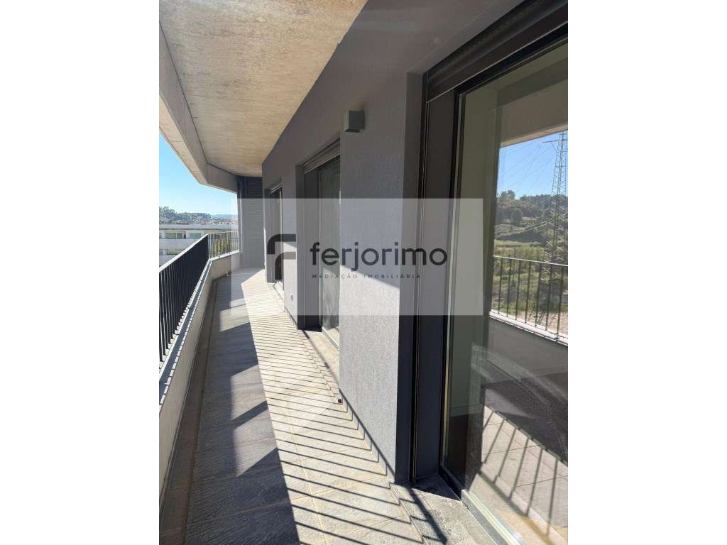 Magnífico Apartamento T2, zona tranquila-16