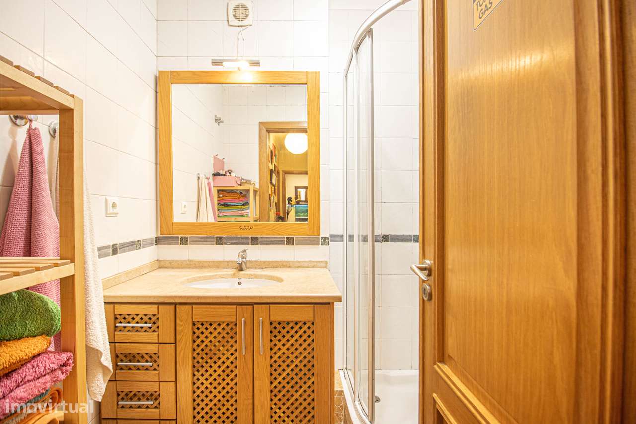 Apartamento T2+1 com terraço-10