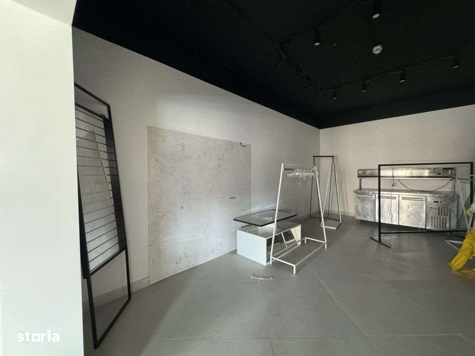 Spatiu comercial, parter, 375.6 mp utili, vitrina, zona Corneliu Copos - Imagine principală: 5/13
