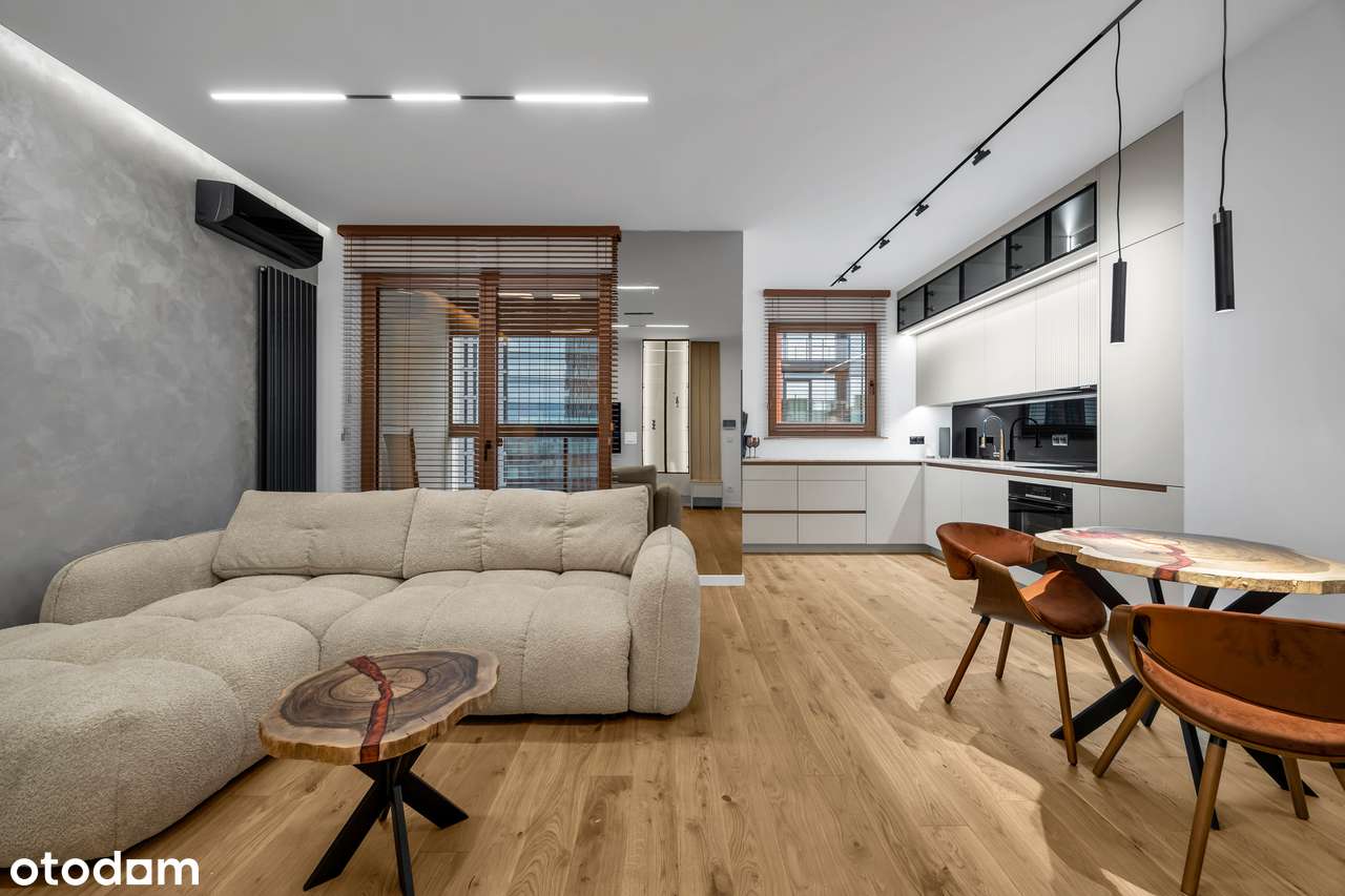 OSTATNIE Piętro | Quiet luxury | Towarowa Square | Metro Rondo Dasz.-0