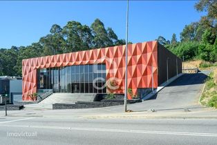 Edifício para comércio, escritórios, lojas, empresas