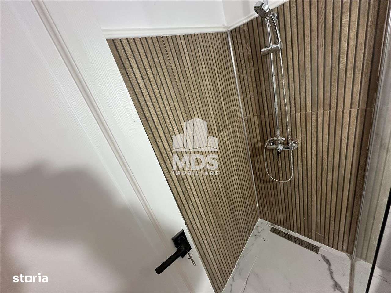 Etaj 1 cu balcon in bloc anvelopat la 500 m de Iulius Mall - Imagine principală: 3/8