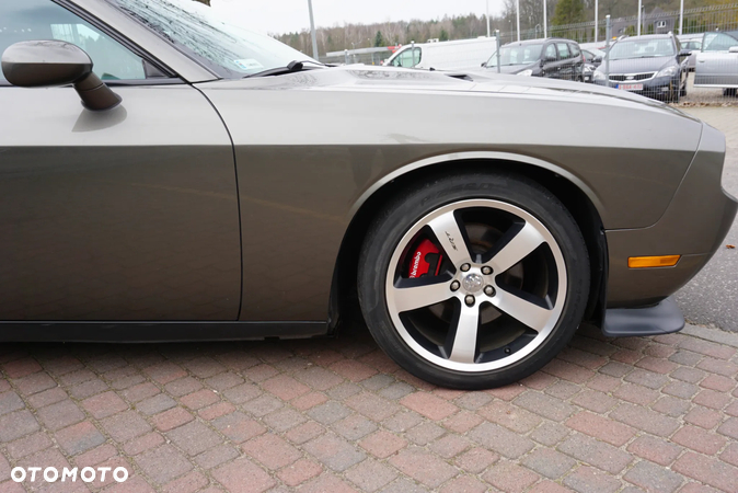 Dodge Challenger 3.5 SE - 9