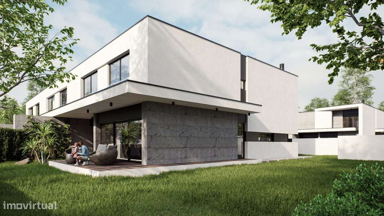 Moradia T3 com 3 Suites - Exclusividade, Piscina e Conforto-1