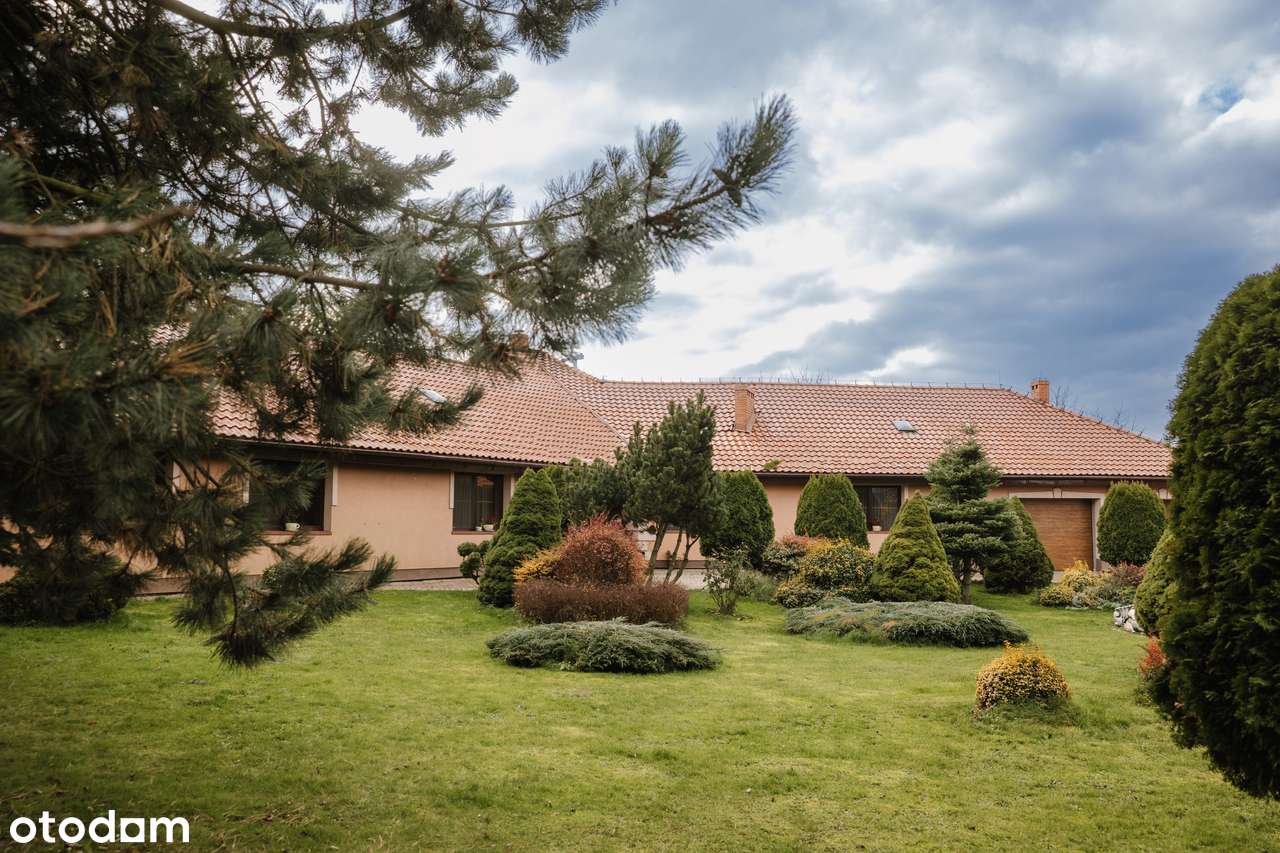 Duży dom 431m2/ 6 pokoi i więcej/ Królewice/działka 1,88HA/ 2garaże-15