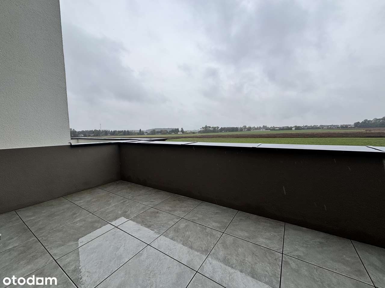 Apartament DWUPOZIOMOWY w szeregowcu z dużym TARASEM-7