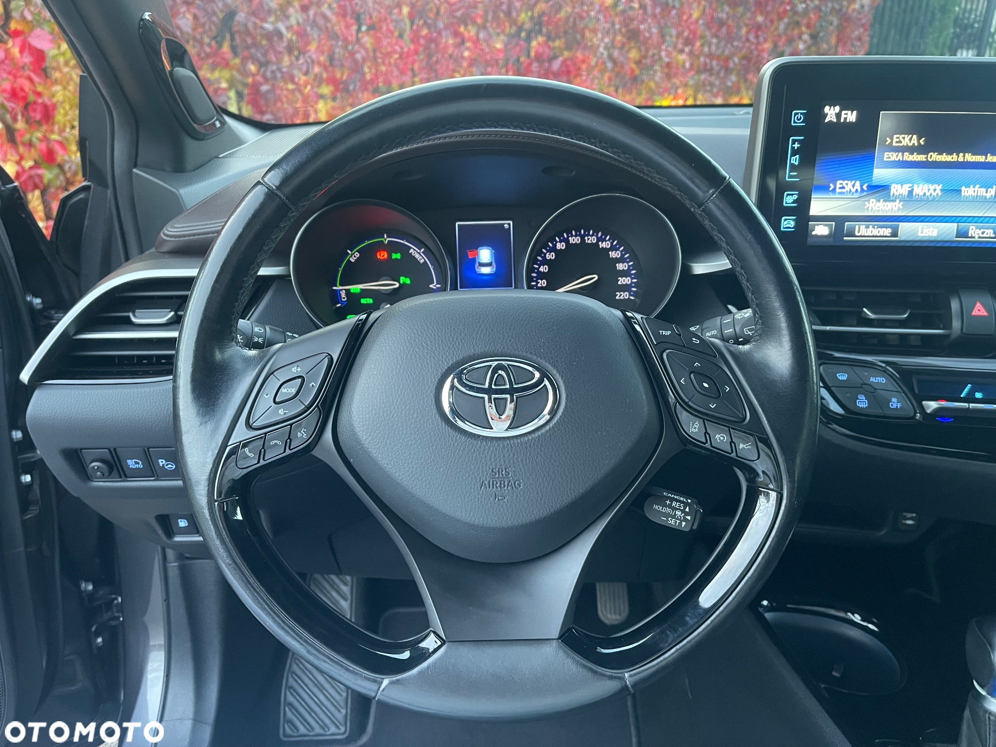 Toyota C-HR Hybrid Style Selection - 18