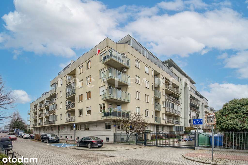 Duże dwupokojowe mieszkanie z balkonem i ogródkiem-16