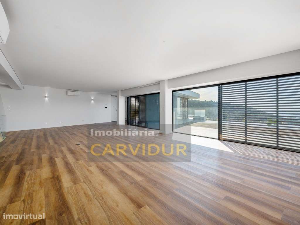 Moradia T5 de Luxo com Piscina Infinita ,Campo de Padel e Elevador ...-10
