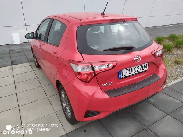 Toyota Yaris 1.5 Premium - 3