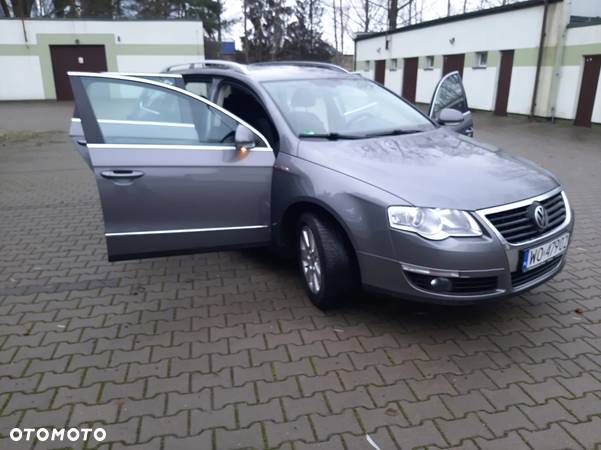 Volkswagen Passat 1.9 TDI Highline - 8