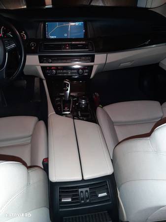 BMW Seria 5 520d xDrive AT - 6