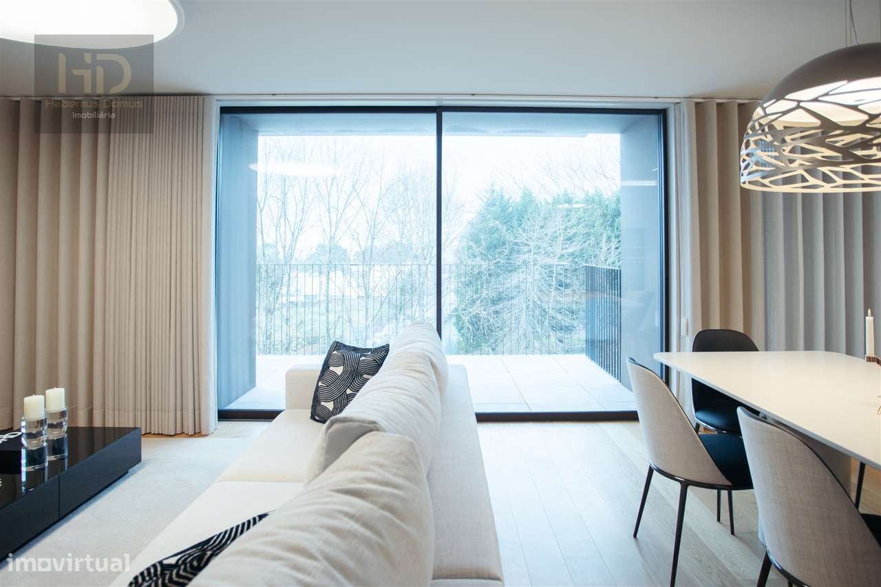 Apartamento T4 com vistas de mar e rio-5