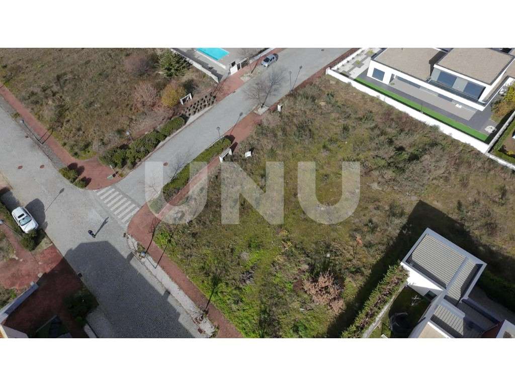 Terreno Urbano de 678 m² com Vista Deslumbrante - Quinta da Ponte T... - Grande imagem: 4/8