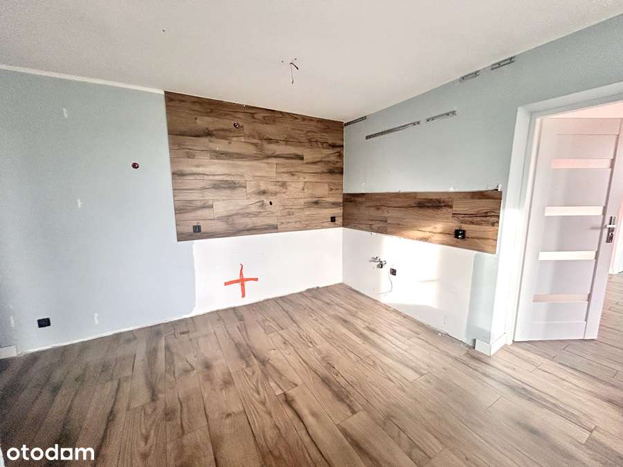 Wolnostojący dom z DUŻĄ działką 2300 m2/dla rodziny dwupokoleniowej-4