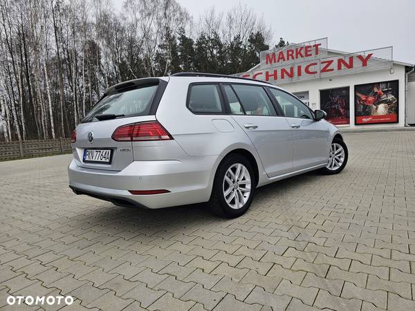 Volkswagen Golf - 3