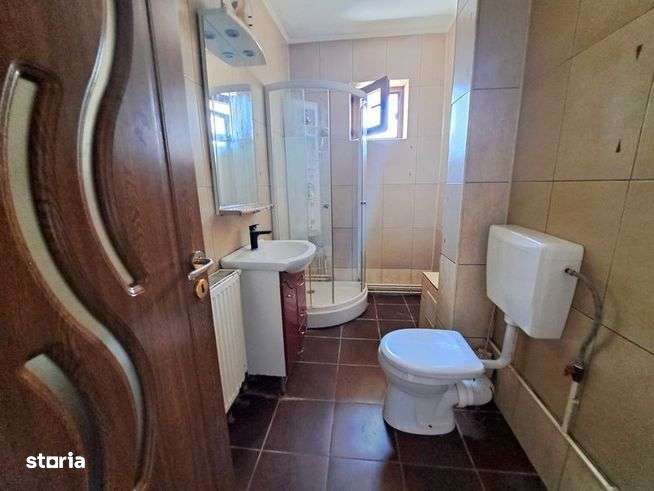 Zona Balaban, micro 5 Targoviste, Vanzare apartament 3 camere - Imagine principală: 3/10