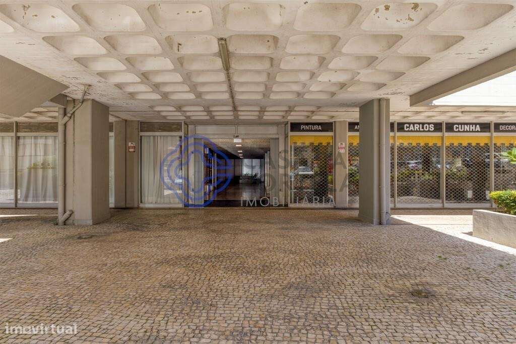 Loja para Venda na Rua da Torrinha – Porto - Grande imagem: 4/21