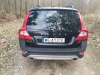 Volvo XC 70 D5 AWD Momentum - 2