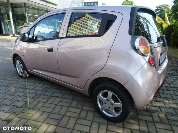 Chevrolet Spark - 4