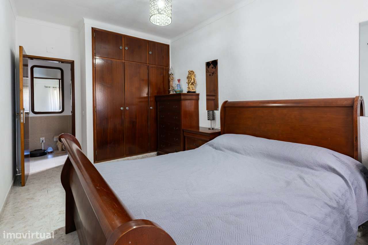 Oportunidade no Pinhal Novo Apartamento T2-7