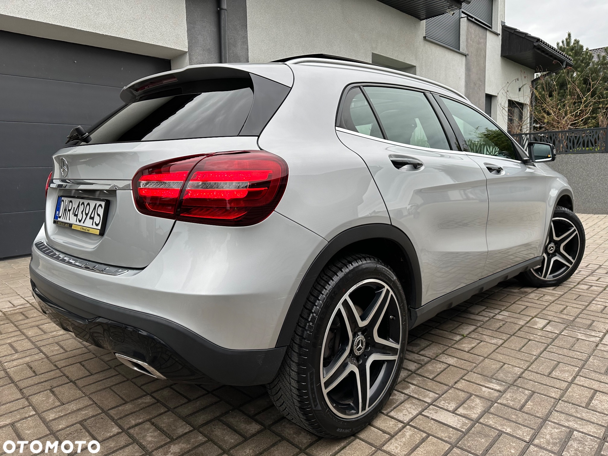 Mercedes-Benz GLA 250 7G-DCT AMG Line - 3