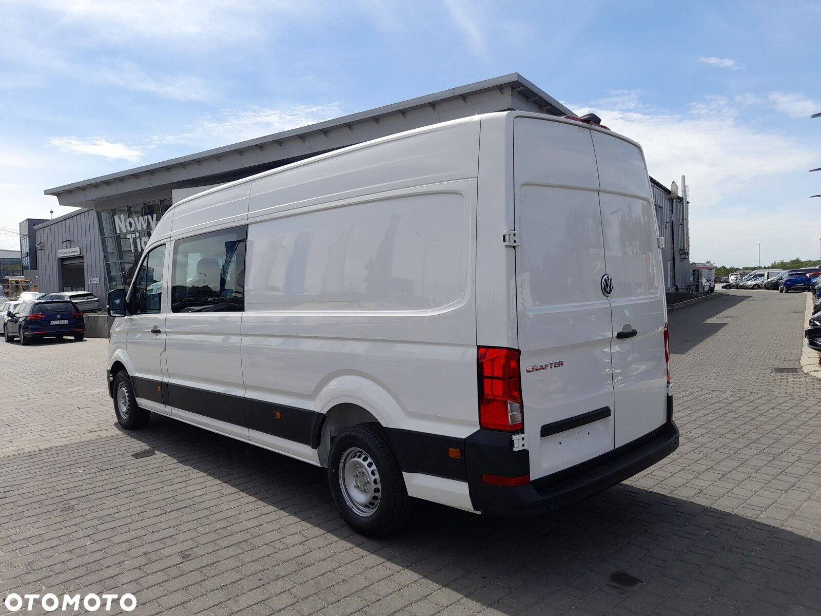 Volkswagen Crafter Brygadowy 7os. 2.0TDI L4H3 4490 177 KM - 3