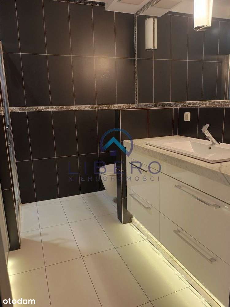 Dom Na Dachu+140M2 Tarasu+Garaż-16