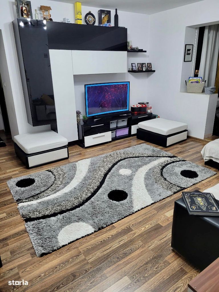 De vanzare apartament cu 2 camere,Et.3 in cartierul Simion Barnutiu