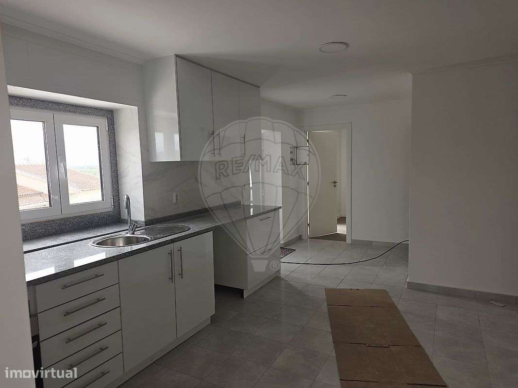 Moradia T4 para arrendamento - Grande imagem: 2/19