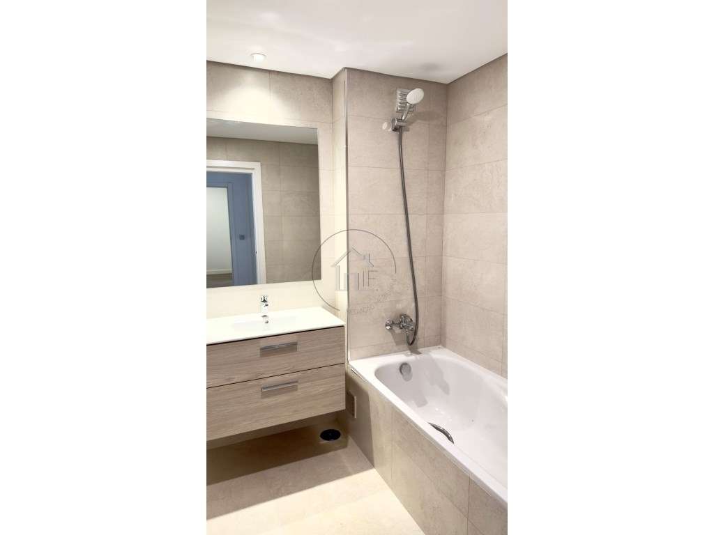 Apartamento T2 Duplex Novo Pinhal Novo-20