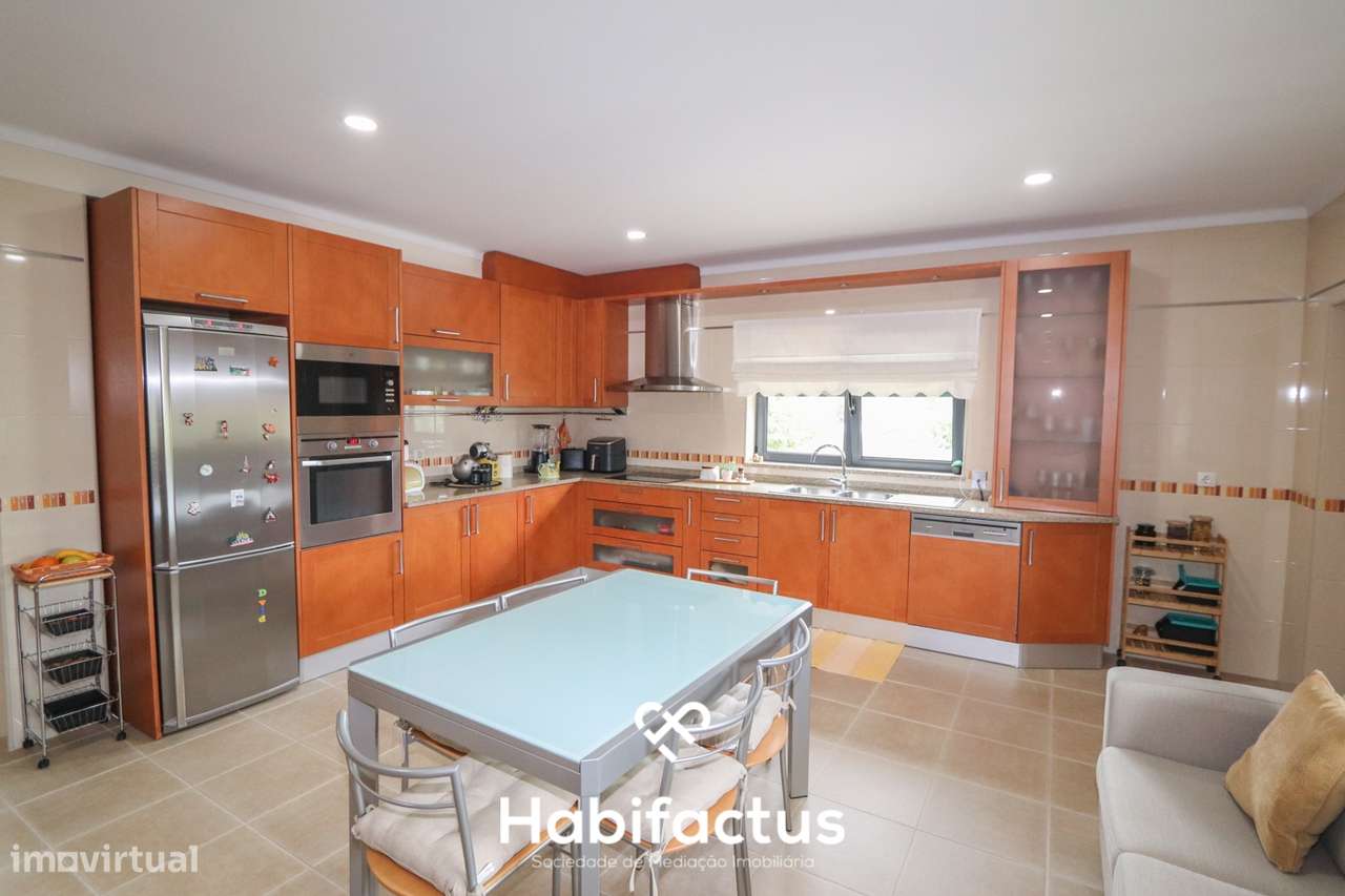 Moradia V4 Isolada com Jardim e Vista Panorâmica – Em Couto de Cima- V-6