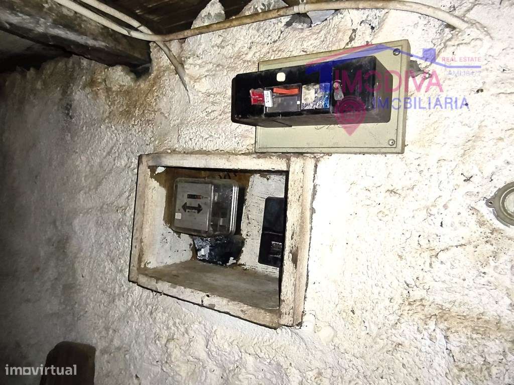 Casa Rústica com terreno situado em Troviscais, Pedrogão Grande-15