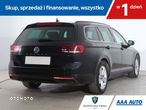 Volkswagen Passat - 6