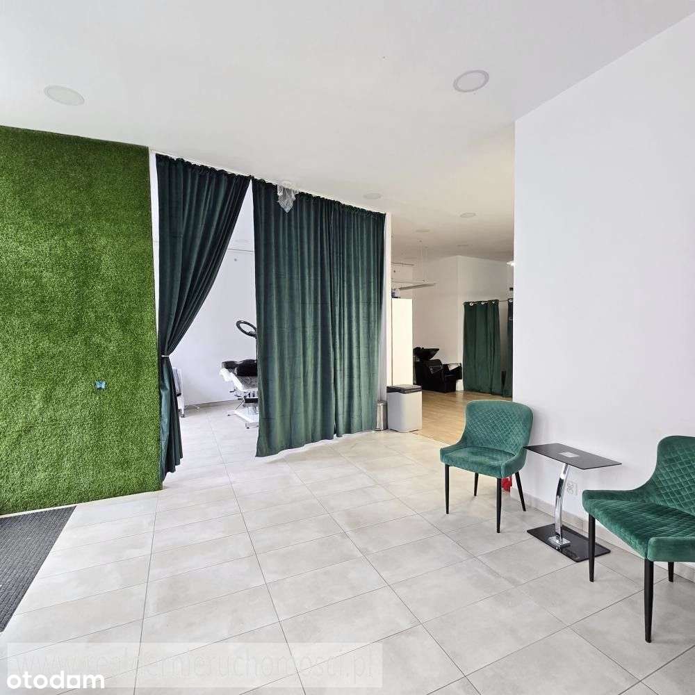 Lokal na parterze w centrum-1